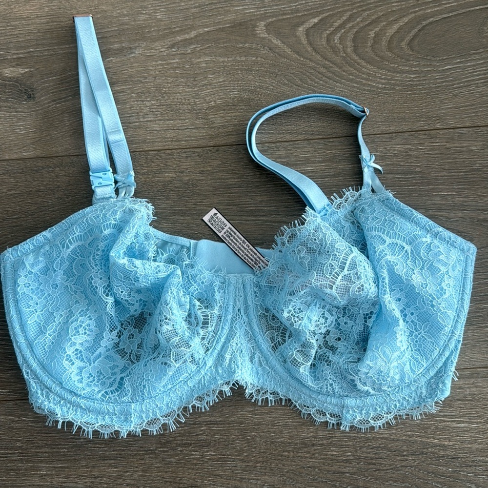 Victoria's Secret Wicked Unlined Lace Blue Topaz
Balconette Bra 36ddd